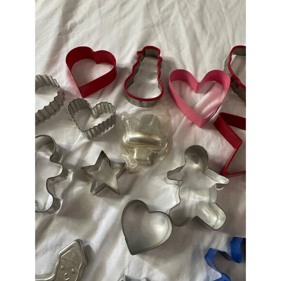 Vintage & Modern Metal Cookie Cutter Collection All Metal Holiday - Picture 9 of 16
